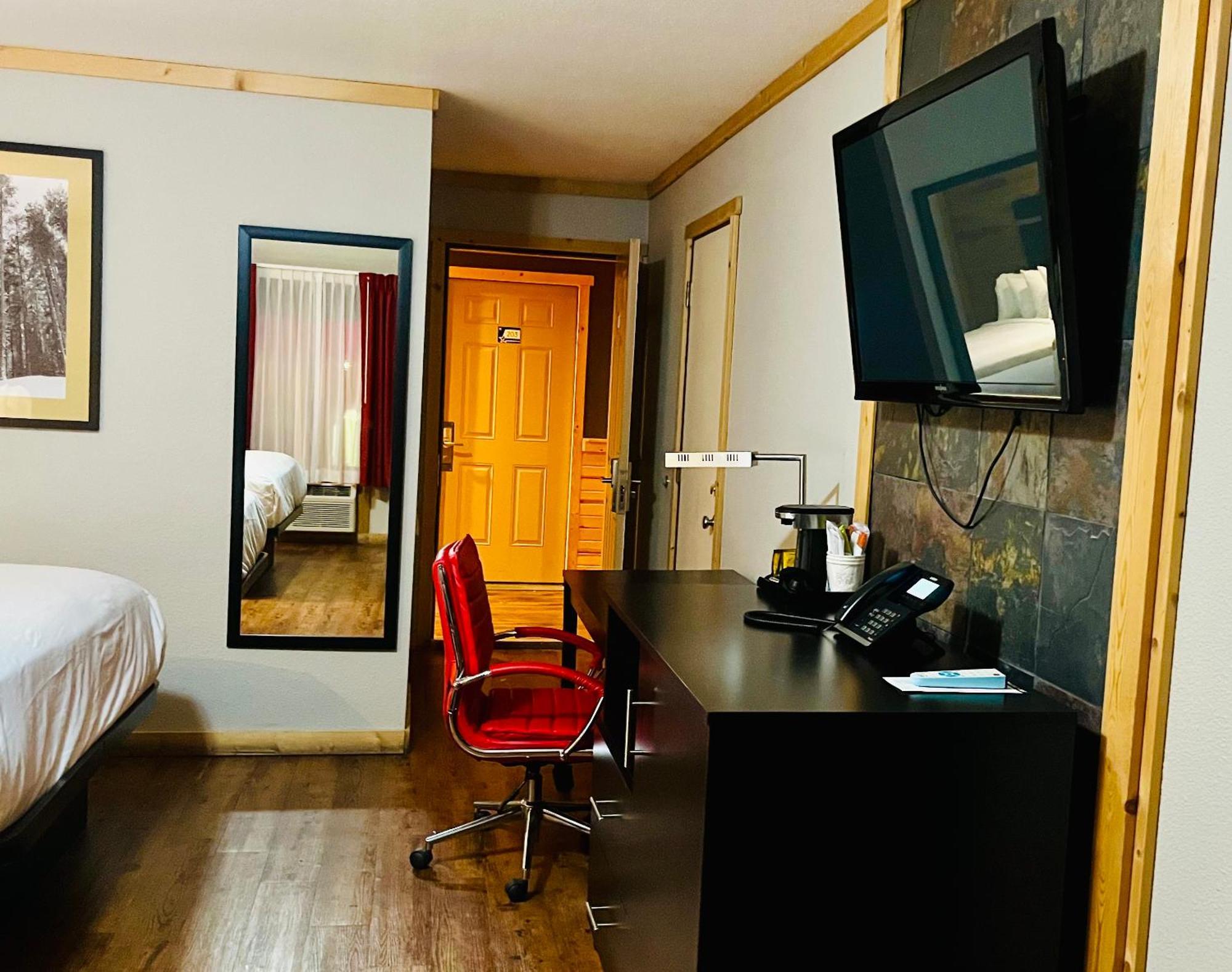 Americas Best Value Inn Уол Екстериор снимка