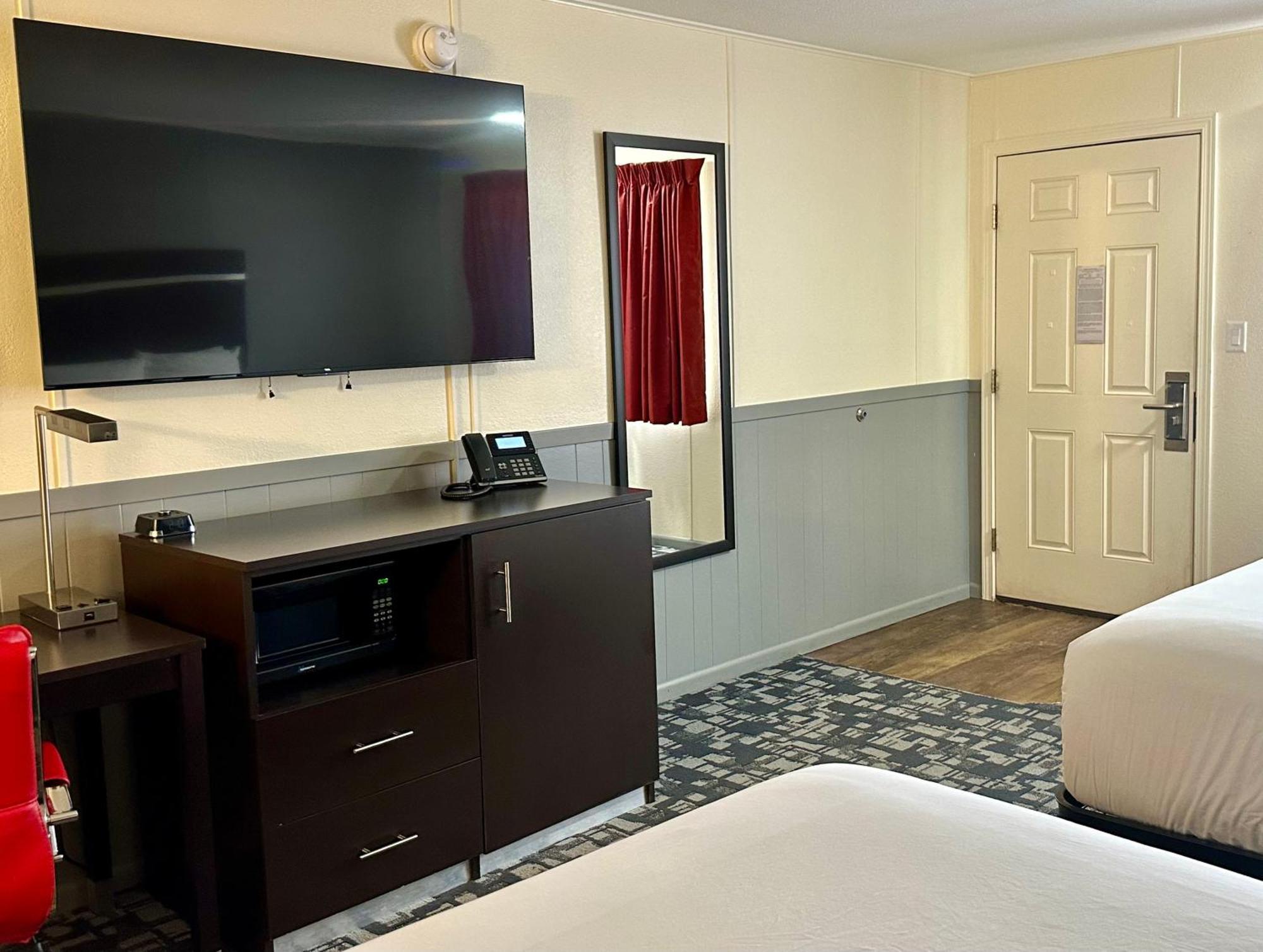 Americas Best Value Inn Уол Екстериор снимка