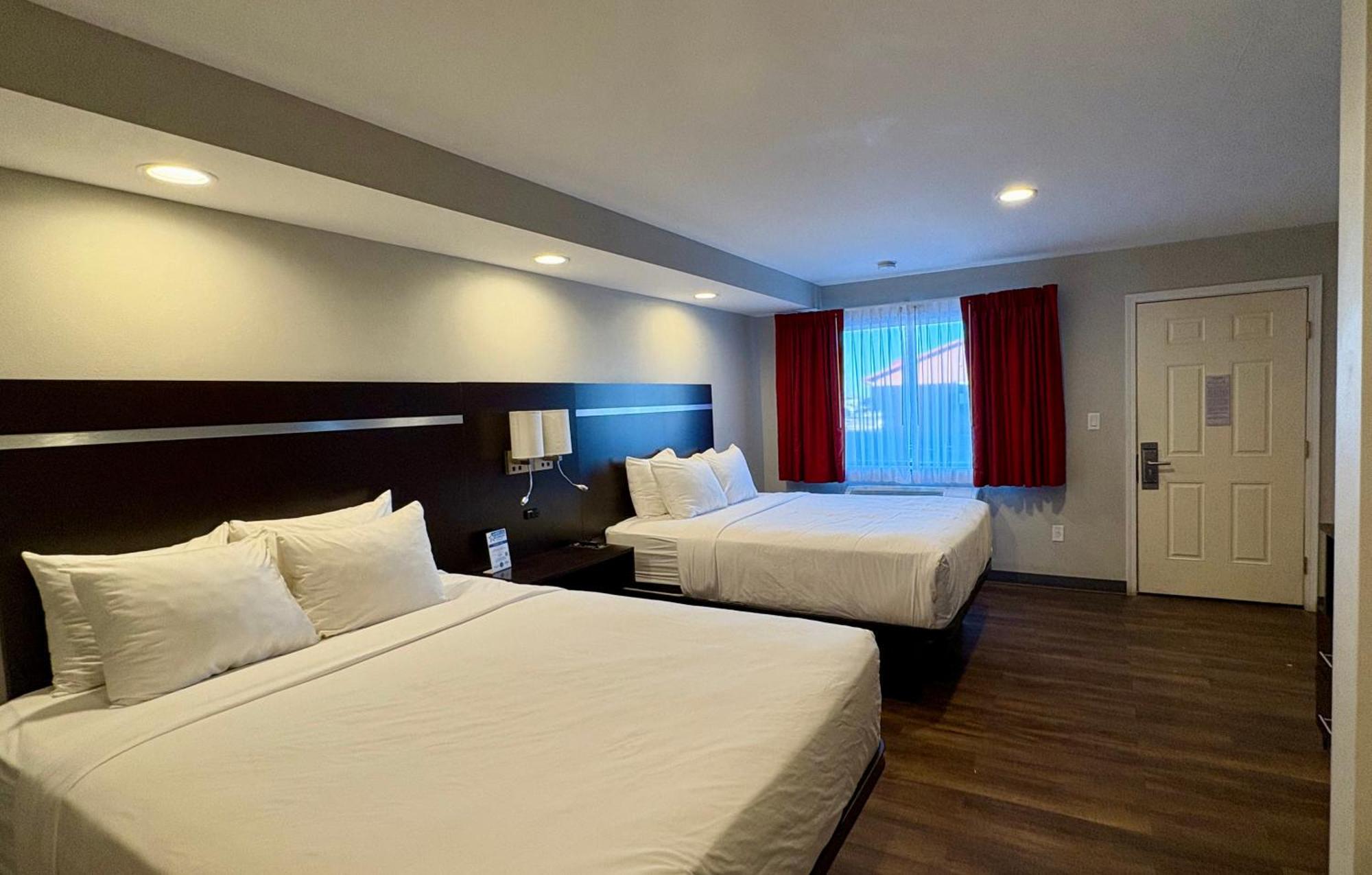 Americas Best Value Inn Уол Екстериор снимка