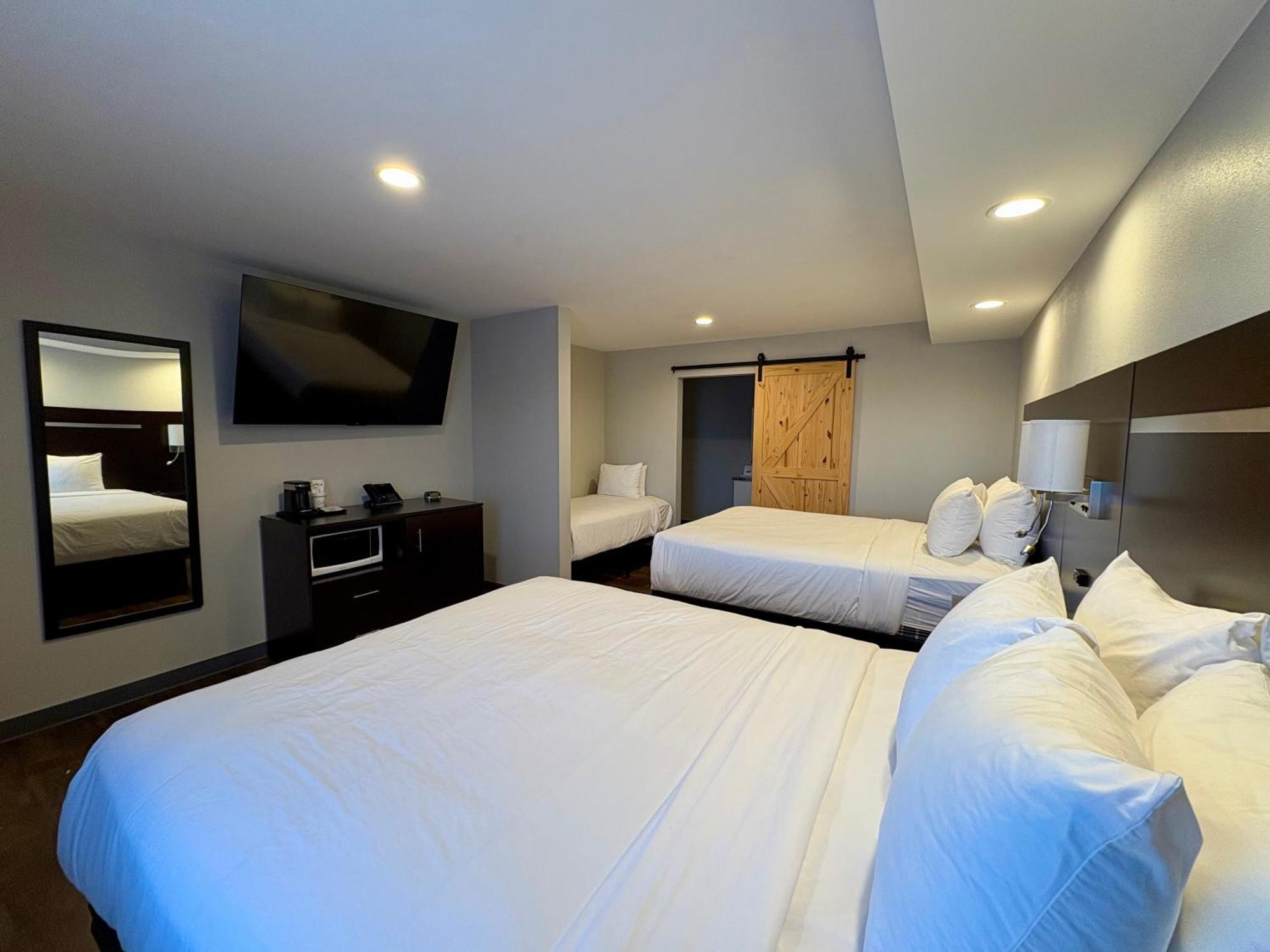 Americas Best Value Inn Уол Екстериор снимка